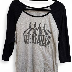 Lane Bryant Women's Grey & Black The Beatles Abbey Road Band T-shirt